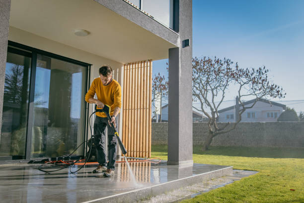 Best Restaurant Pressure Washing  in Valrico, FL