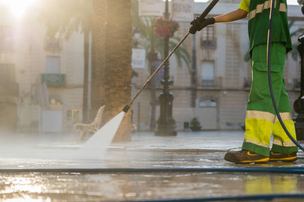 Best Building Exterior Washing  in Valrico, FL